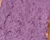 A picture of step 9 of Purple sweet potato roll cake.