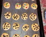 Foto del paso 7 de la receta: Galletitas con Chispas de Chocolate y Confites