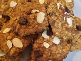 Chewy Banana Oatmeal Cookies