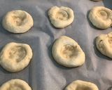 Bułeczki drożdżowe z truskawkami i kruszonką krok przepisu 4 zdjęcie