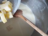 Krim Susu (Bahan Dasar Whip Cream)