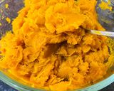 A picture of step 3 of Pumpkin Purée: A Taste of Orange, and My First Autumn Abroad.