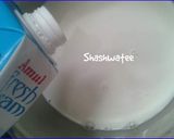 A picture of step 8 of Strawberry panna-cotta.