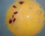 A picture of step 2 of Soyayyen dankali mai kwai.