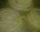 A picture of step 3 of Home made jalebi.