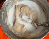 A picture of step 2 of Banana Sooji Cake.