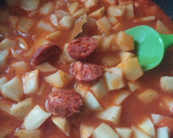 Foto del paso 3 de la receta: Papas con chorizo picante y vino blanco