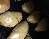 A picture of step 4 of Baked Meat pie.