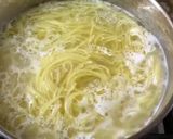 A picture of step 1 of Aglio e Olio Spaghetti.