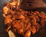 รูปขั้นตอนการทำที่ 3 ของ หมูผัดซอสโคชูจัง