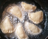 Foto del paso 3 de la receta: Empanadas de harina fritas de carne o pollo!