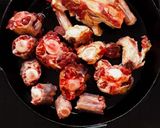 A picture of step 4 of Slow Cooked Oxtail Soup.