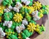 A picture of step 5 of Easy Spritz cookies!.