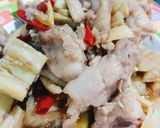 รูปขั้นตอนการทำที่ 2 ของ ไก่ผัดขิงเกลือพริก
