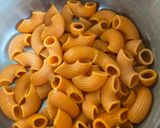 Une image de l'étape 1 de Pâtes à la Crème de Poivrons.