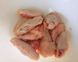 Foto del paso 1 de la receta: Alitas de pollo con soja y miel