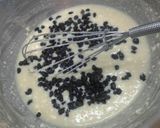 Foto langkah ke 6 dari resep Vanilla Raisin Muffins.