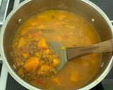 A picture of step 5 of Spanish (vegan) lentils.