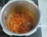 A picture of step 2 of Mix dal lauki.