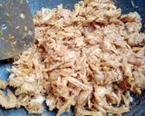 Foto langkah ke 1 dari resep Tumis ayam suwir untuk isian roti/panada/pao dll.