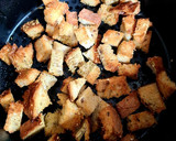 Foto del paso 2 de la receta: Crutones de ajo y queso parmesano en airfryer