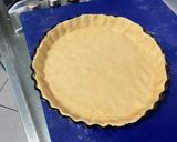 A picture of step 9 of Apple, Banana, and Caramel Tart.