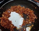A picture of step 4 of Mushroom Do Piyaza.