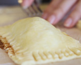 Foto langkah ke 8 dari resep Apple Pie Ala MCDONALDS: RENYAH DI LUAR GURIH DI DALAM.