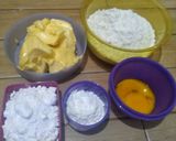 Foto langkah ke 1 dari resep Butter Cookies.