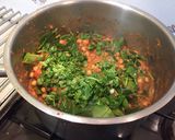 A picture of step 5 of Chickpea and spinach curry.