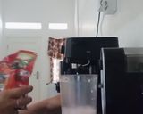 Foto langkah ke 3 dari resep Kopi Berry / Strawberry Latte.