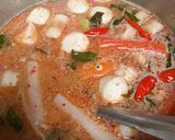 Foto langkah ke 5 dari resep Tom yum goong.