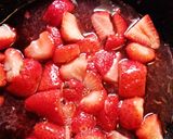 Foto del paso 5 de la receta: Pastel genovés de limón y fresa