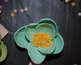 A picture of step 16 of Chocolate flowers.
