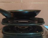 Foto langkah ke 4 dari resep Simple pizza teflon.