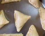 A picture of step 6 of Mutton Keema Samosa.