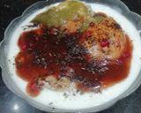 A picture of step 7 of Dahi Bhalla Chaat.