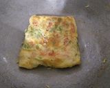 অমলেট র‍্যাপড টোস্ট (omelette wrapped toast recipe in Bengali) রেসিপি ধাপ - 5 ছবি