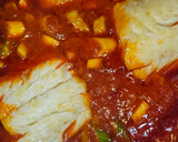 Foto del paso 3 de la receta: Bacalao skrei con salsa de tomate y habitas tiernas