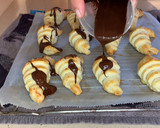 Foto del paso 4 de la receta: Cruasanes de mantequilla con chocolate