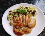 Foto del paso 5 de la receta: Pechuga de pollo con ensalada de mango y calabacín