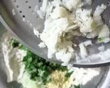 A picture of step 2 of Multi flour mix Thalipith.