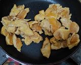 Foto langkah ke 4 dari resep Kwetiau goreng.