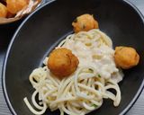 Foto langkah ke 5 dari resep Spaghetti Carbonara Topping Perkedel Cheddar.