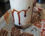 A picture of step 4 of Banana chocolate smoothie.