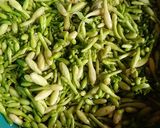 Foto langkah ke 1 dari resep Tumis daun pepaya pindah tongkol.