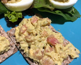 Foto del paso 3 de la receta: Huevos rellenos de aguacate y atún