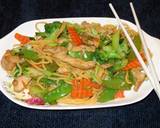 Foto del paso 3 de la receta POLLO CHOW MEIN. JON STYLE