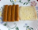 A picture of step 6 of Grilled Cheesy Chicken Sausage Egg Omelette Sandwich.