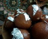 A picture of step 10 of Bread gulab jamun.